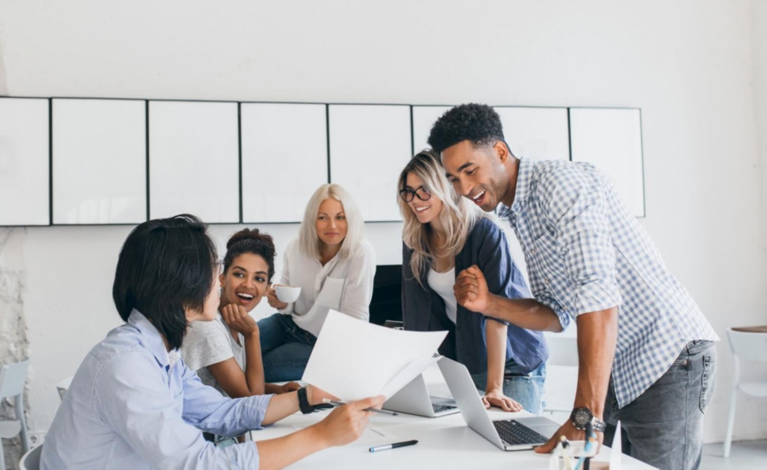 Analisis dan diskusi strategi investasi